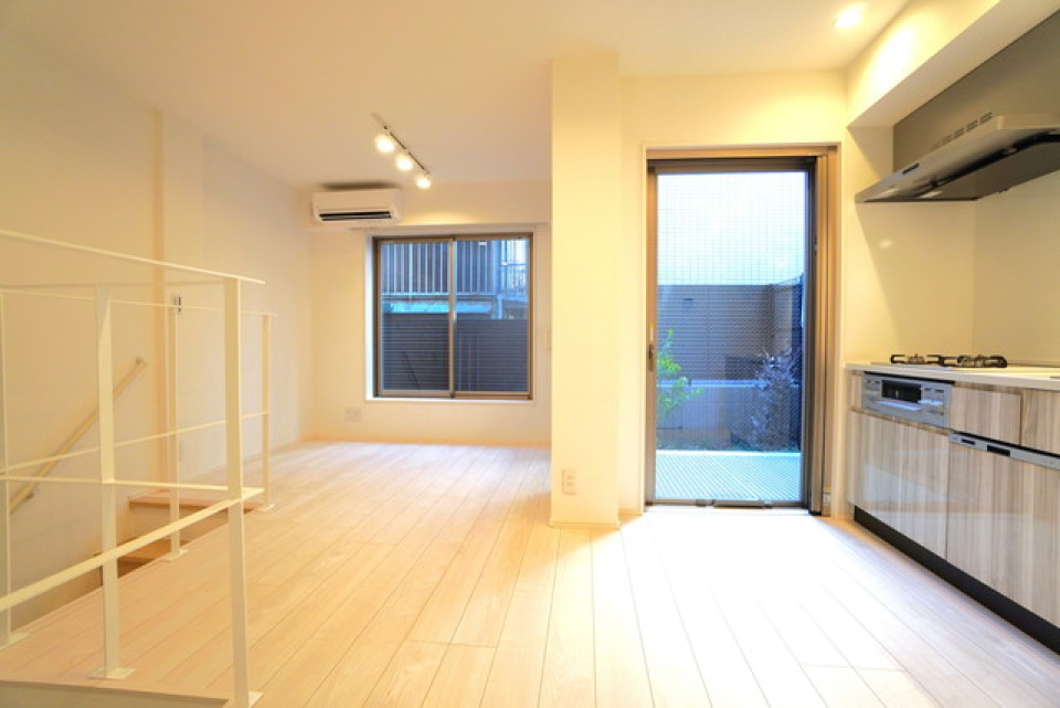 11.7帖のLDK。※写真は同タイプ住戸です。