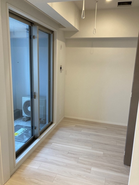 バルコニーも付いているので、お洗濯物もお日様を存分に浴びれます！
※写真は同タイプ住戸です。