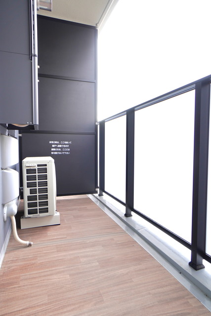 バルコニーの様子。※写真は同タイプ住戸です。