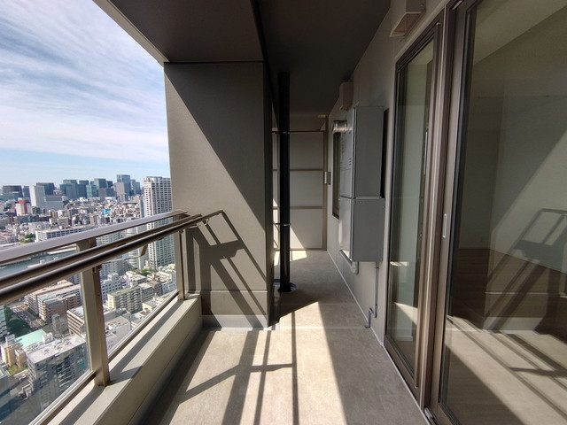 バルコニーもゆとりがあります。※写真は同タイプ住戸です。