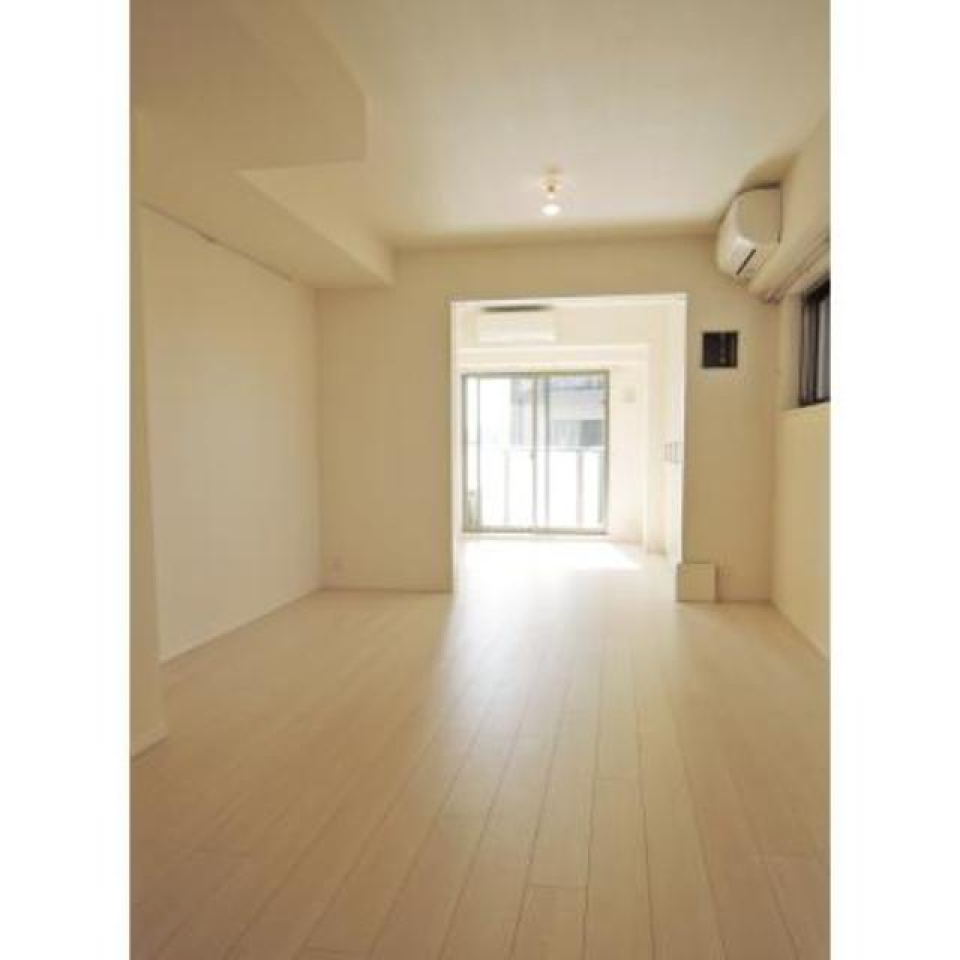 白いお部屋が魅力です。
※写真は同タイプ住戸です。