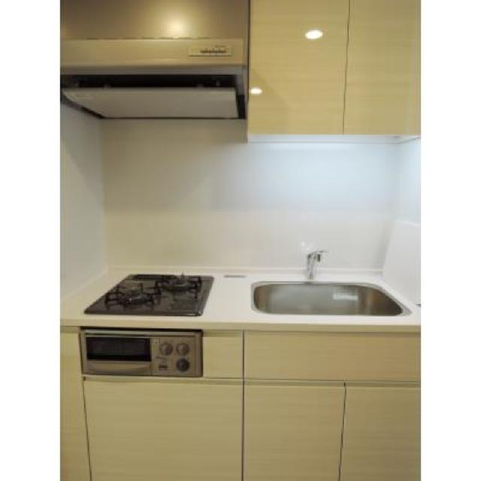 キッチンは2口コンロ！シンクだって広々！
※写真は同タイプ住戸です。