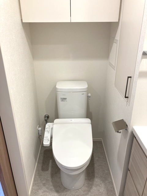 棚があるので整理整頓が便利そう！※写真は同タイプ住戸です。