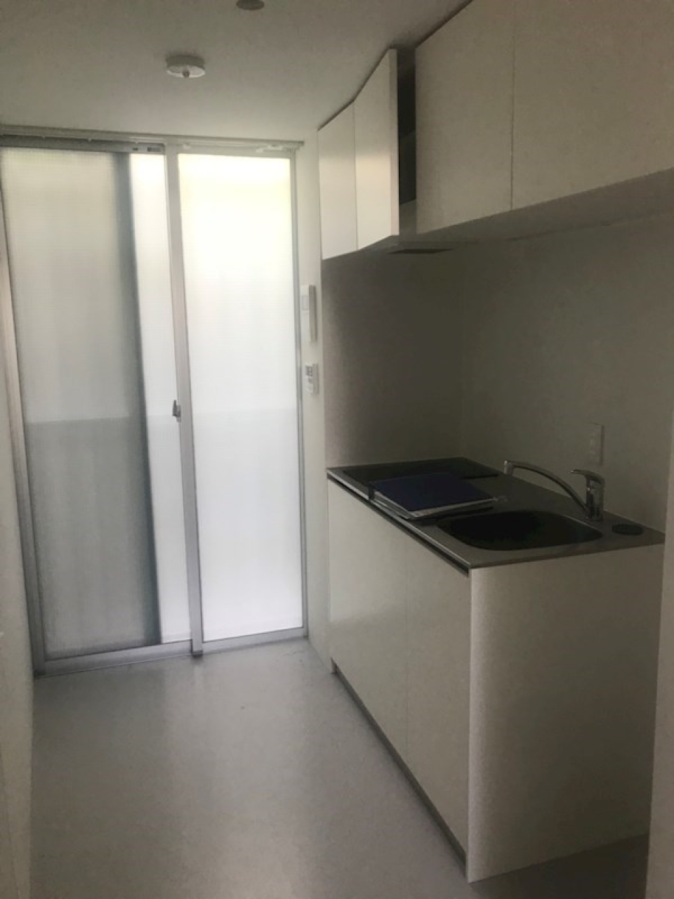 こじんまりとしたキッチン。