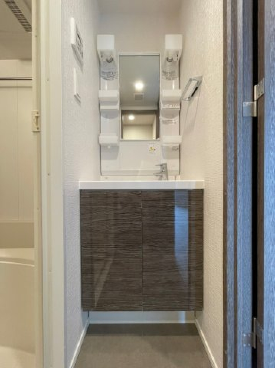 嬉しい独立洗面台。