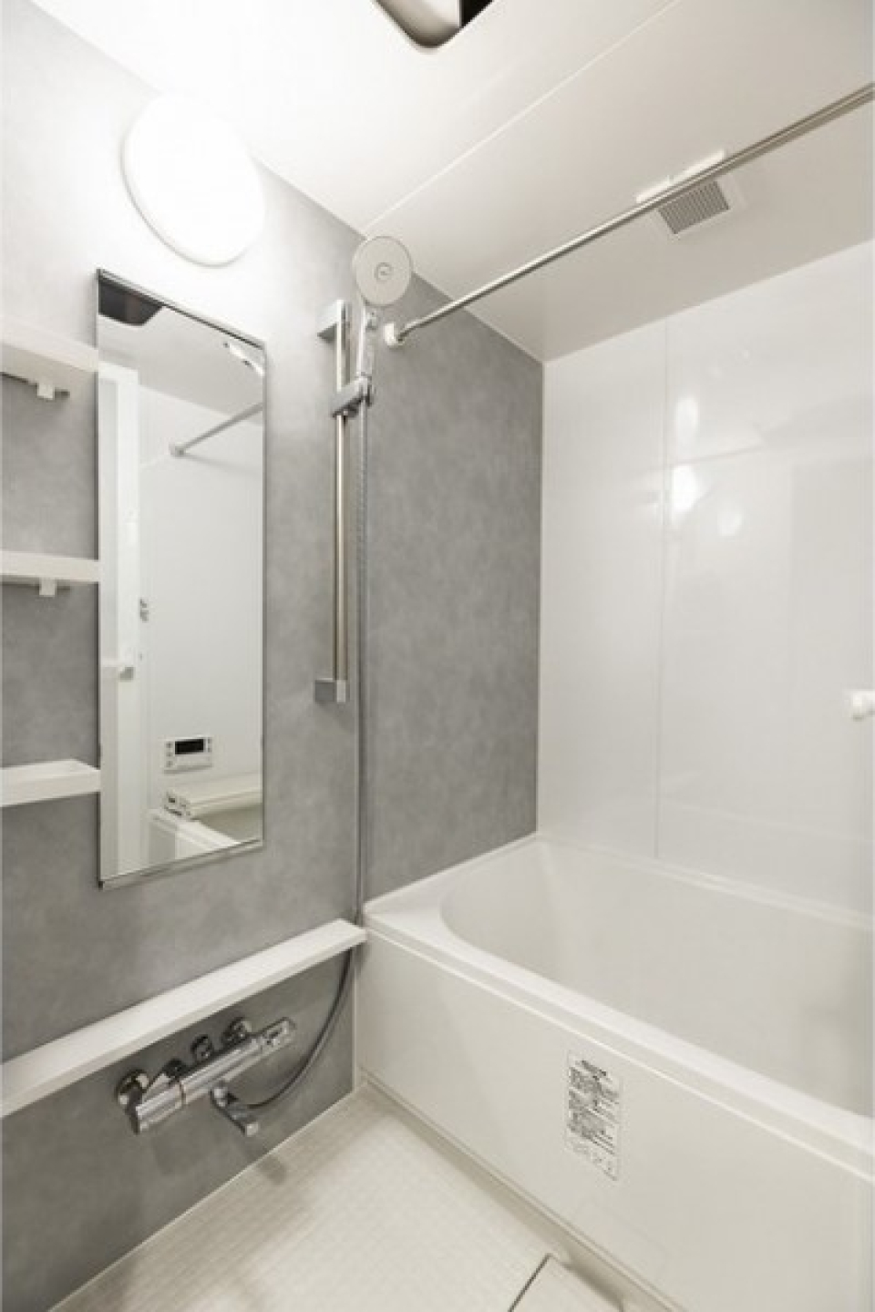 バスルームも綺麗ですね