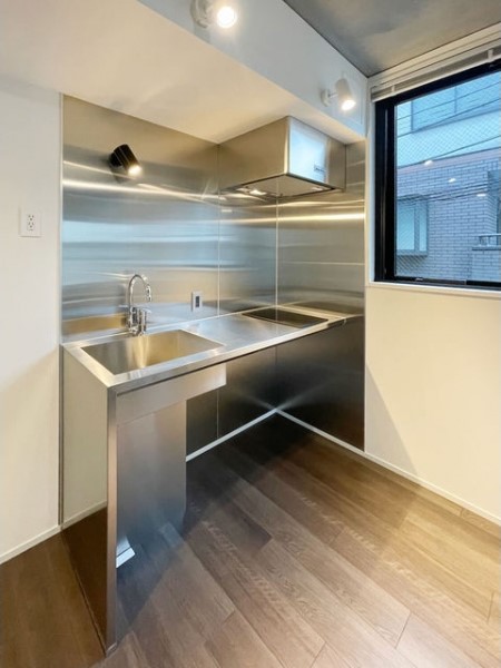 このキッチンがお部屋を引き立てています