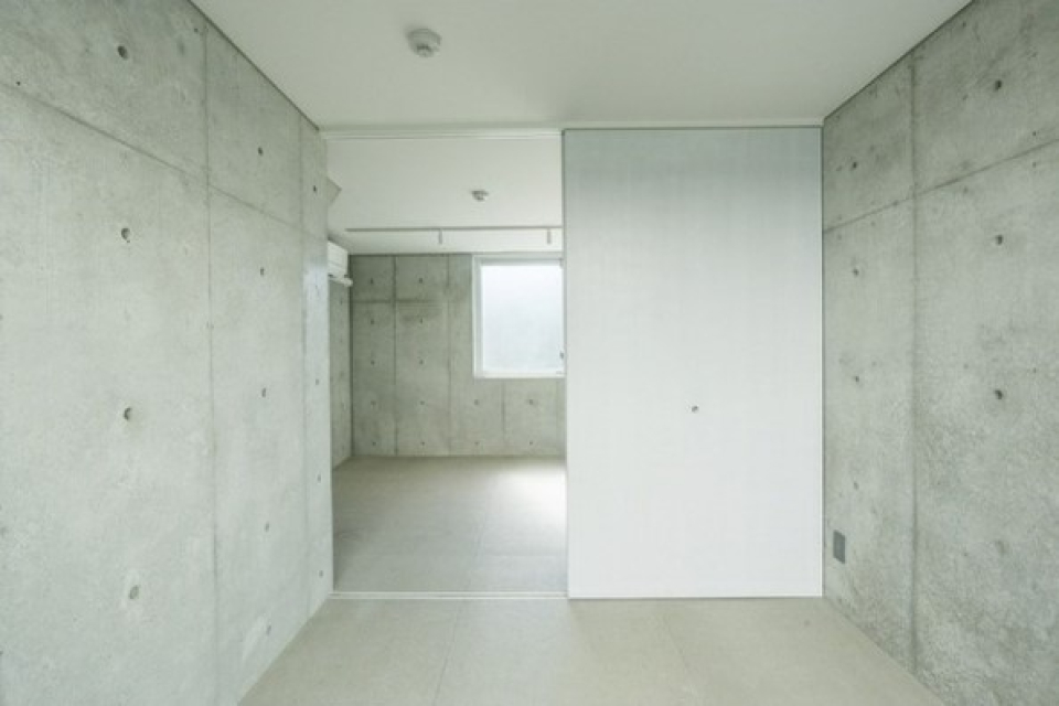 LDK：11.9帖
洋室：10.8帖、8.3帖