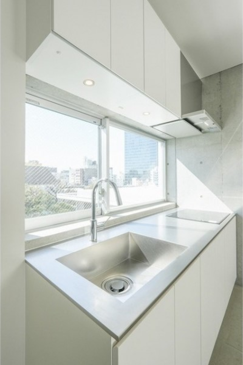 壁付けキッチンなら外の景色を楽しめるのが好き