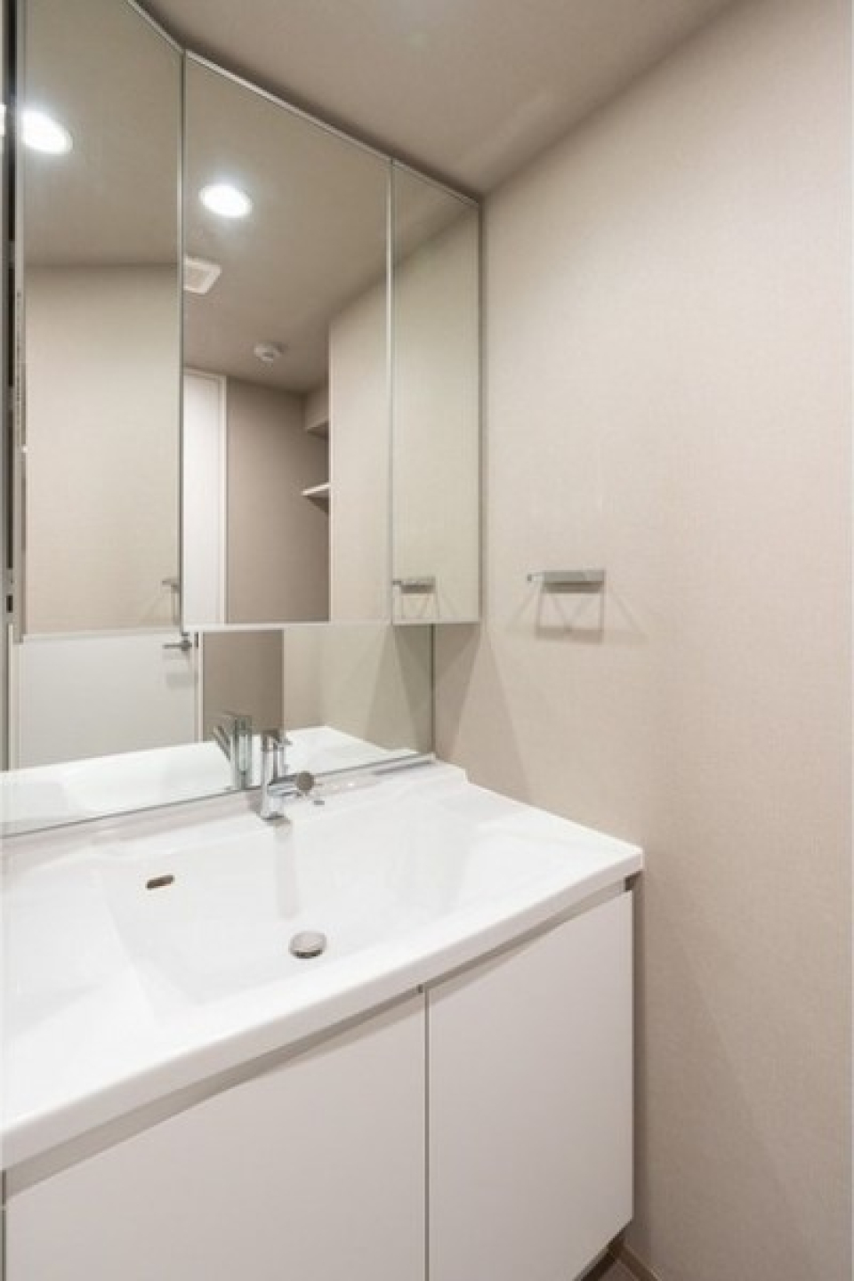 使い勝手のよい洗面化粧台