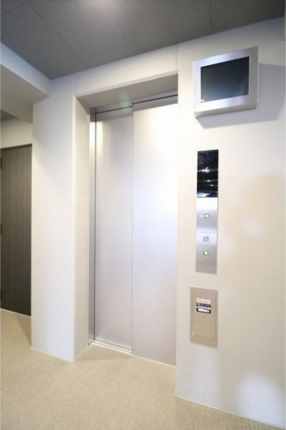 エレベーターホール