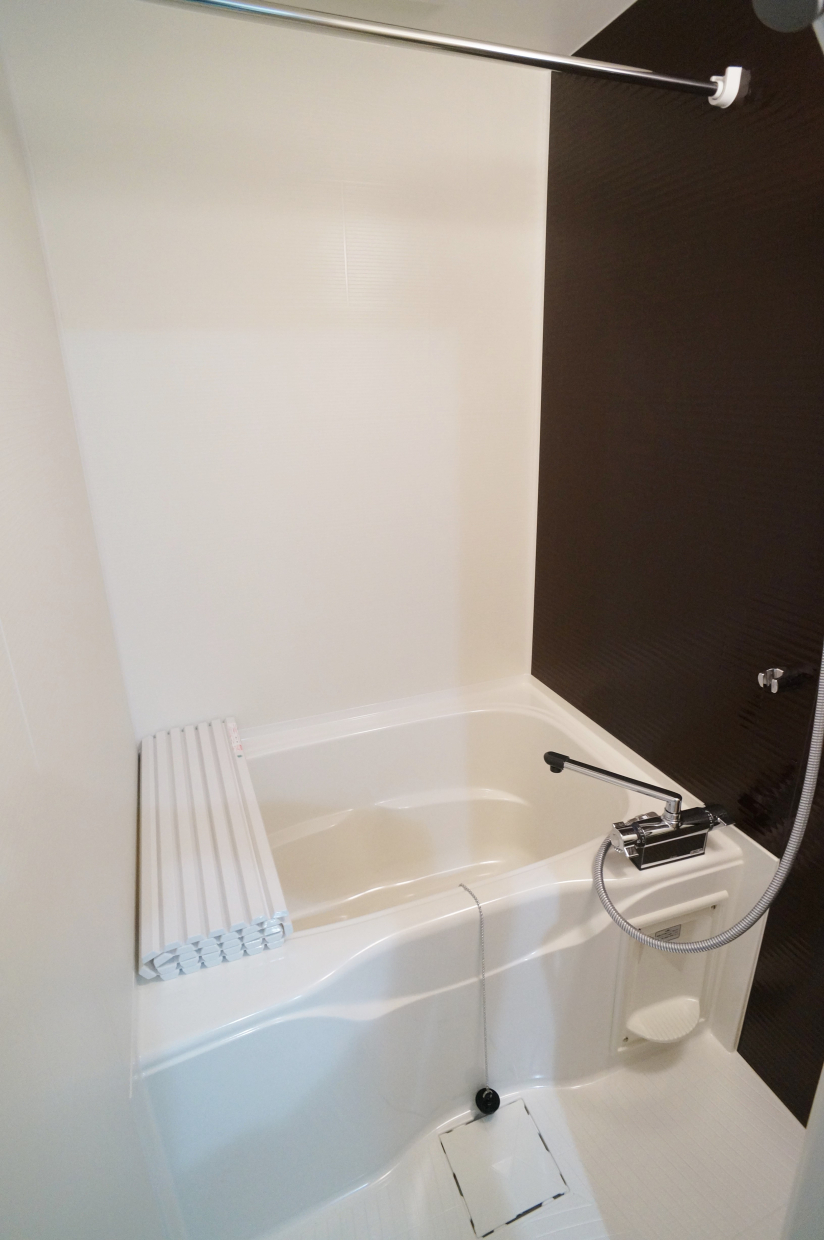 浴室は狭め？ですが機能性はあります