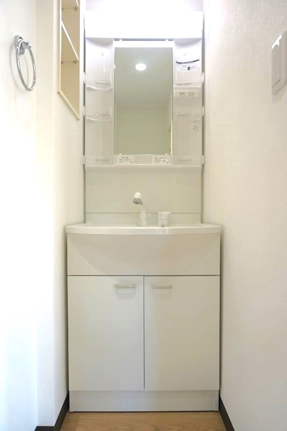 シンプルな洗面