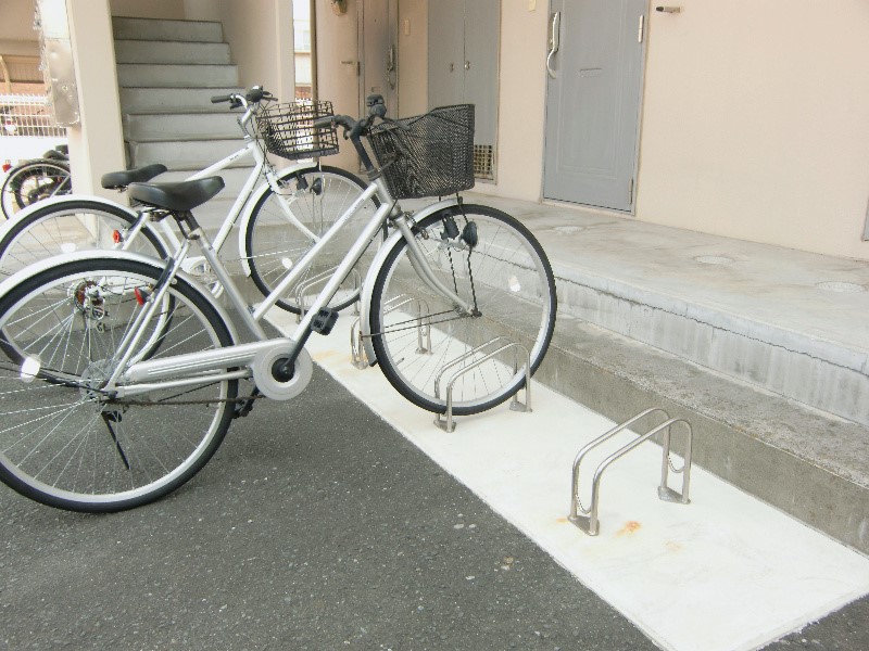 駐輪場置き場あります。