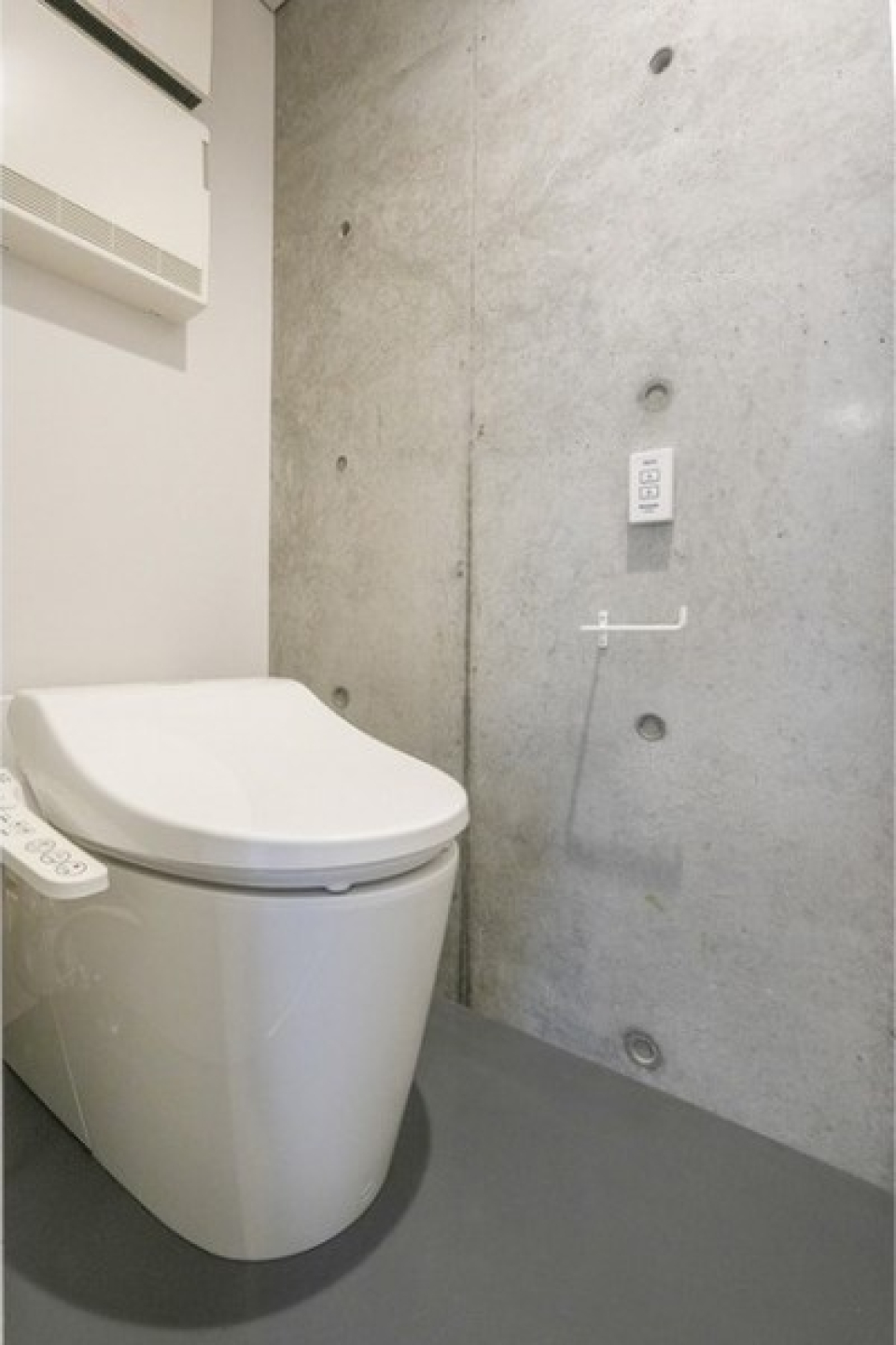 タンクレストイレは扱いやすいですね