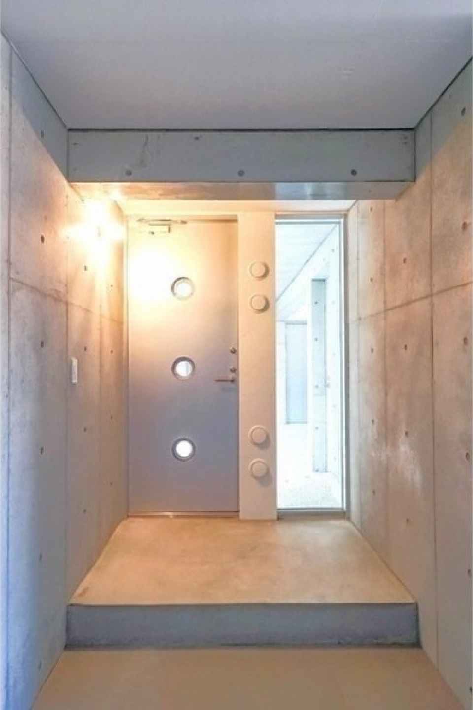 玄関扉まで癖になる