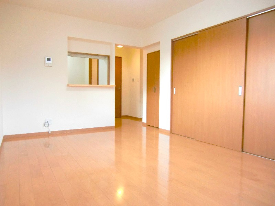 ひとり暮らしを始めたい方にぴったりなリビングルーム