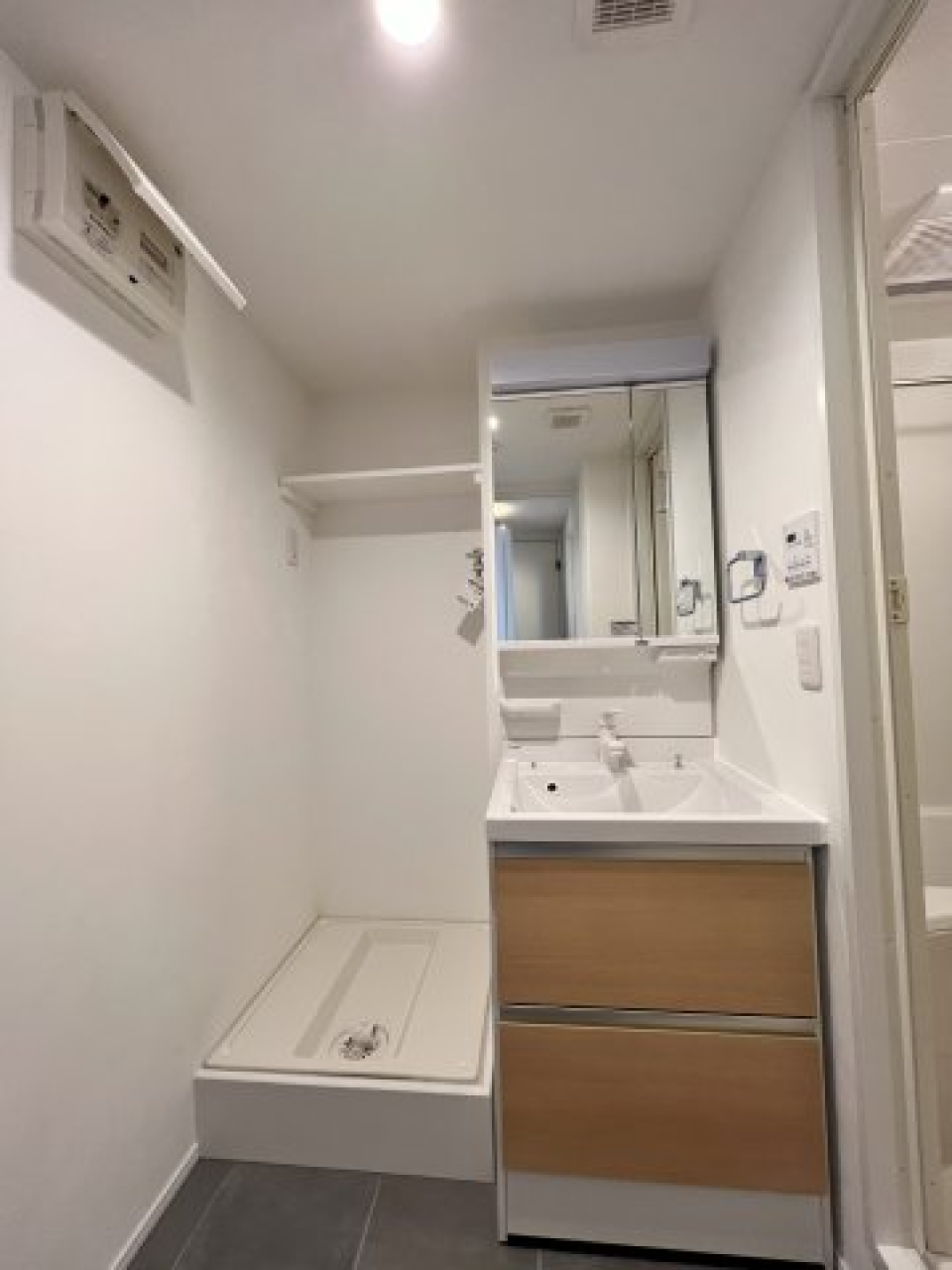 嬉しい独立洗面台。