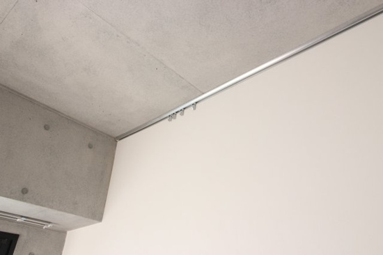 ピクチャーレールを活用してアートを取り入れてみては？