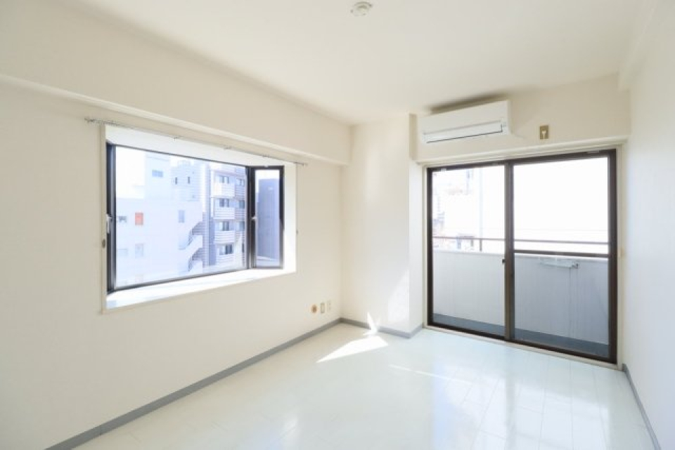 バルコニーへのアクセスが出来ます。