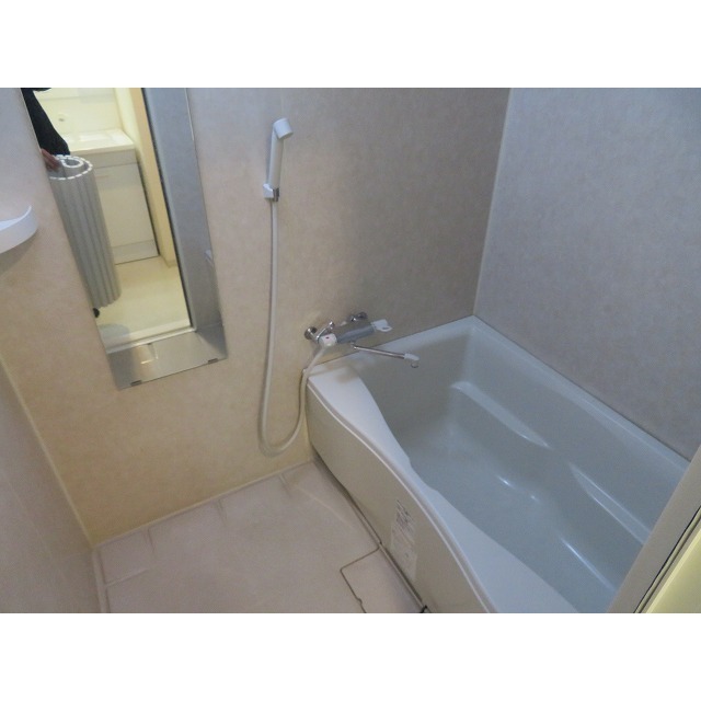 浴室の様子です。