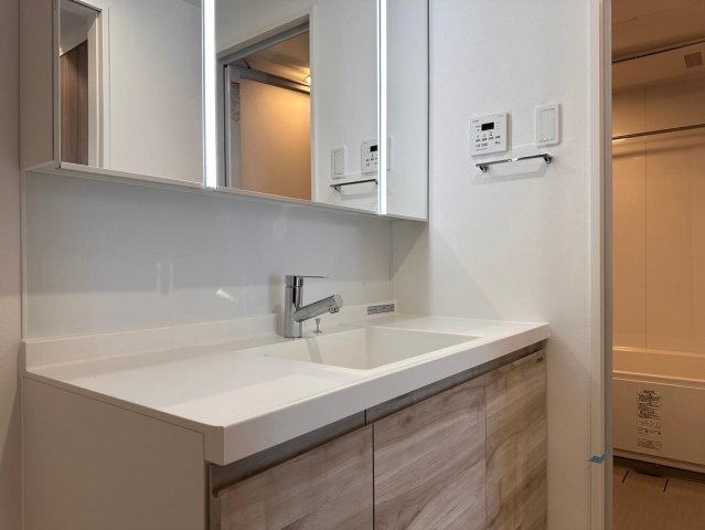 嬉しい独立洗面台。