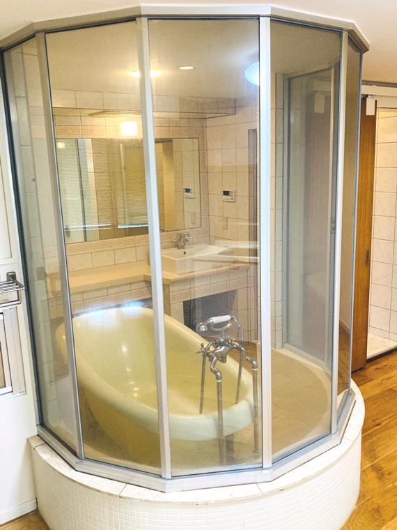 なんとスケスケ&hellip;！