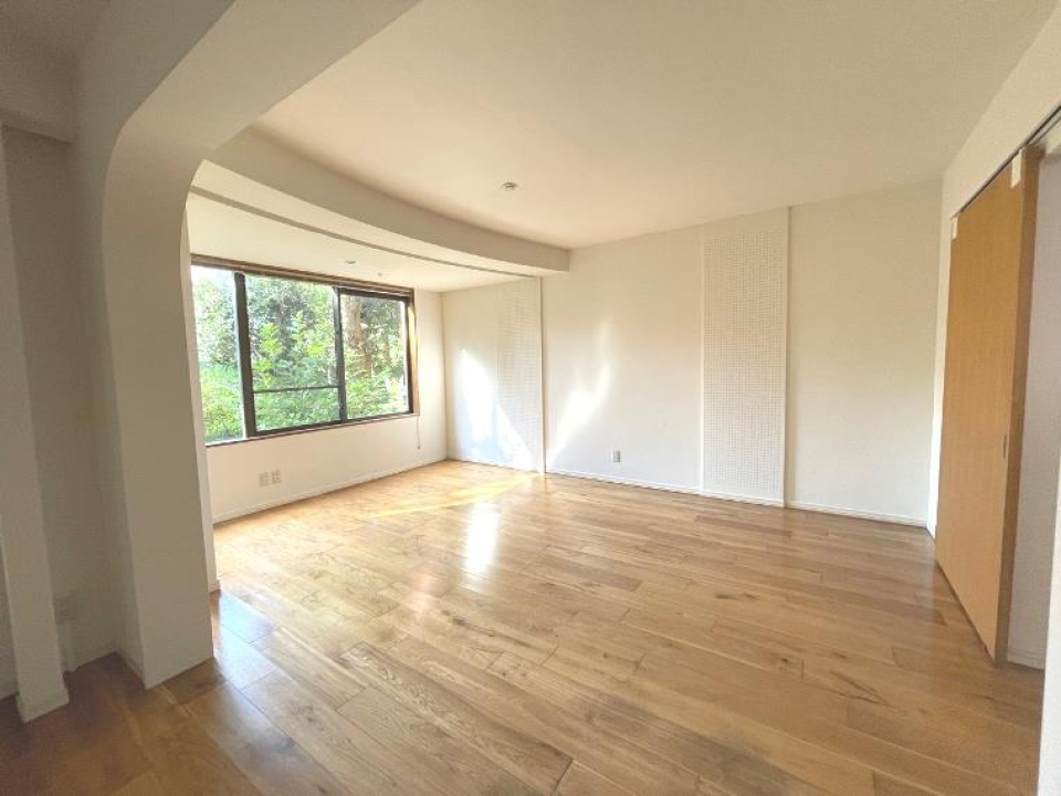 光の差し込み方がとても美しいです