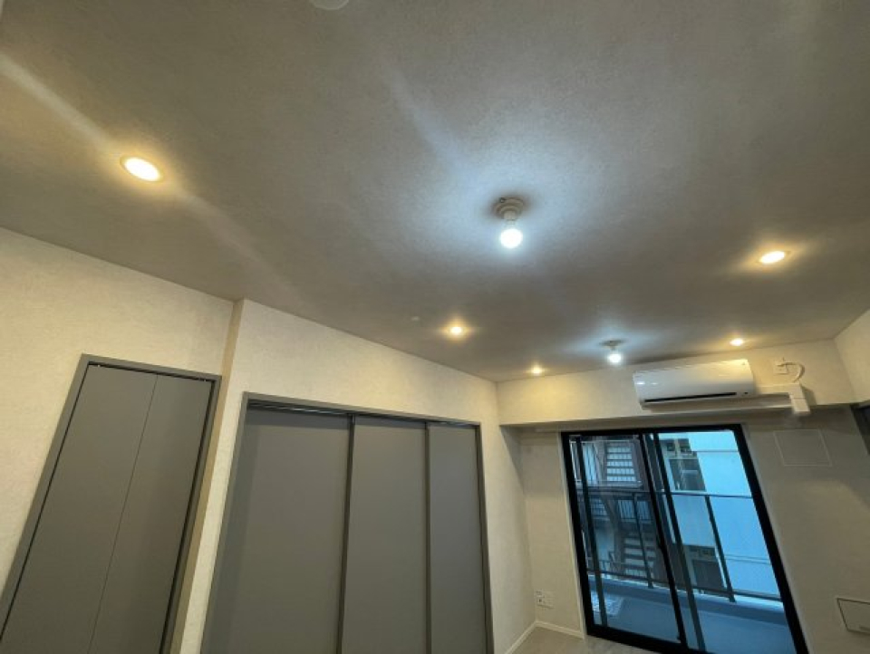 照明はこんな感じです！
Log銀座EAST（別号室同タイプ）