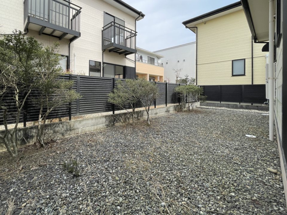 裏にはの様子。けっこう広いです