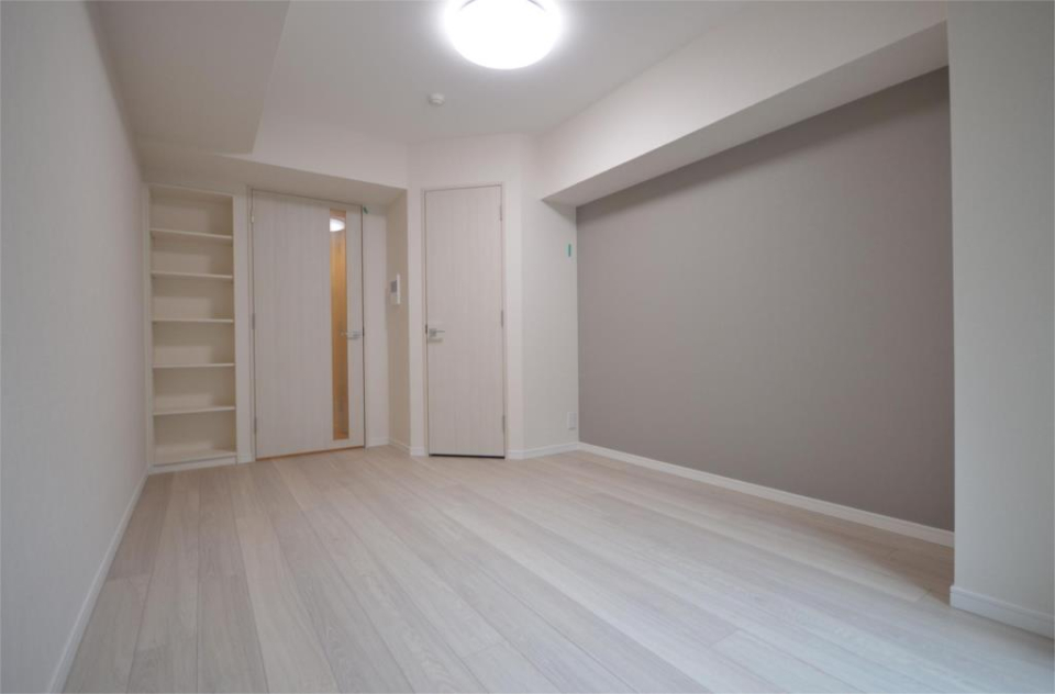 白い部屋は家具が合わせやすい