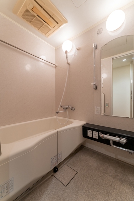 浴室の様子。※写真は同タイプ住戸です。