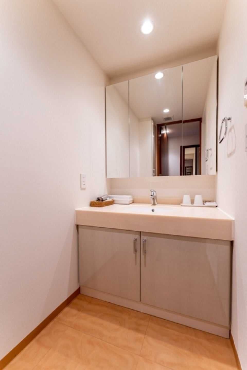 嬉しい独立洗面台。※写真は同タイプ住戸です。