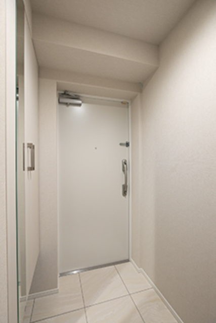 玄関の様子。※写真は同タイプ住戸です。