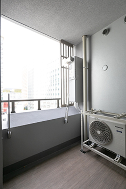 バルコニーの様子。※写真は同タイプ住戸です。