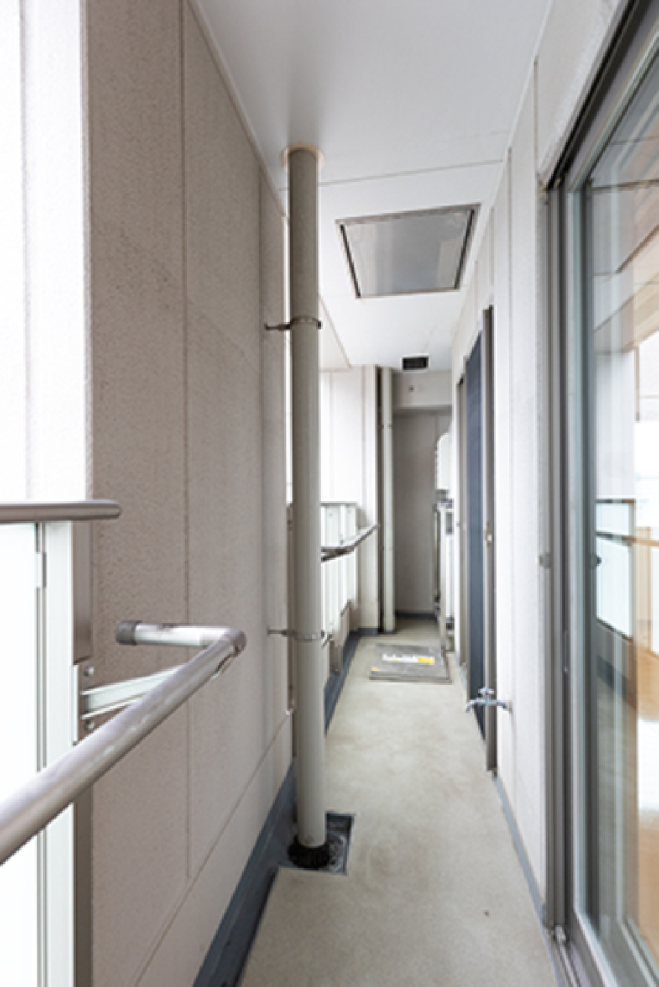 バルコニーは意外と広く使いやすい※写真は同タイプ住戸です。