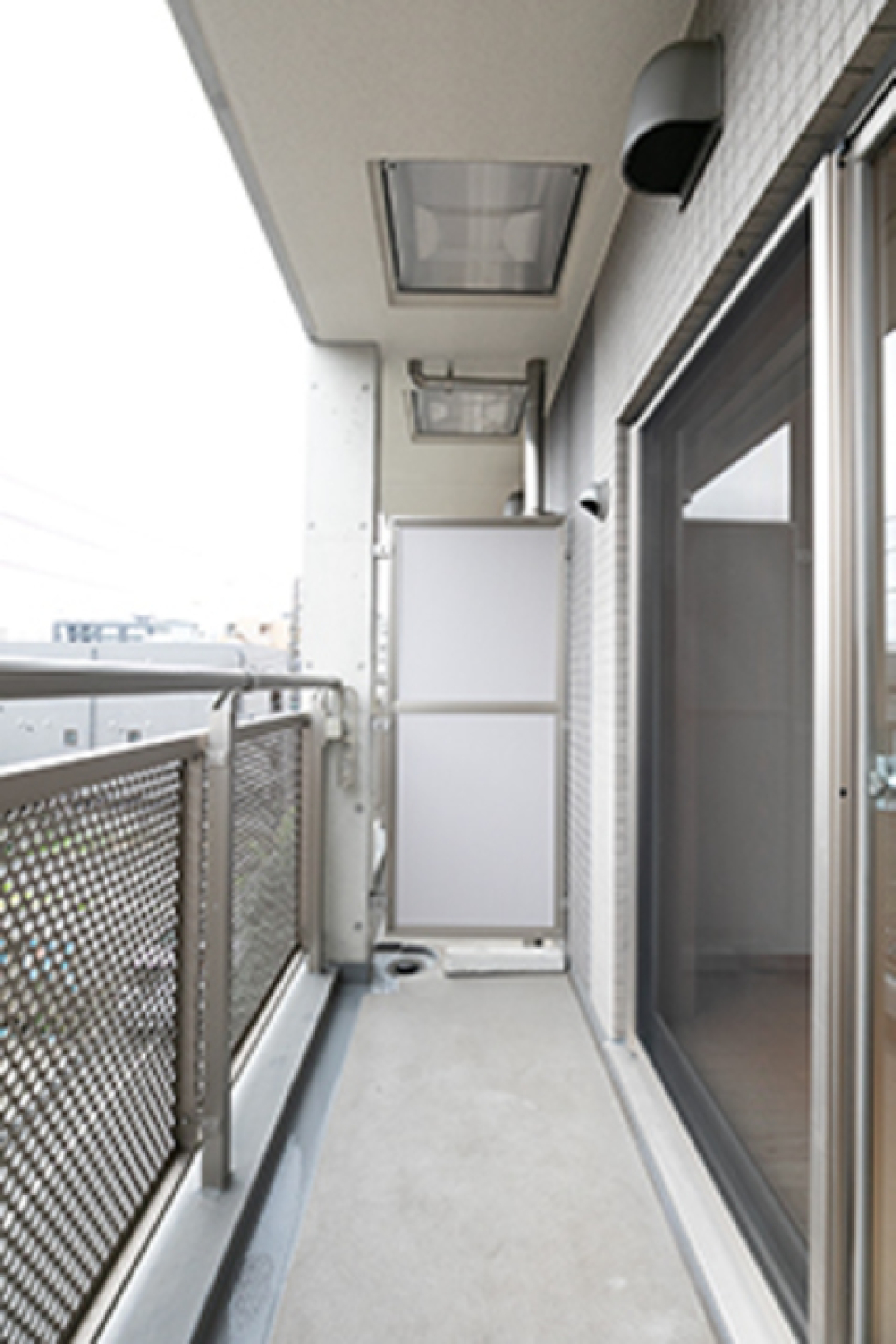 バルコニーの様子。
※写真は同タイプ住戸です。