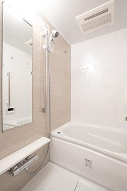 浴室の様子。
※写真は同タイプ住戸です。