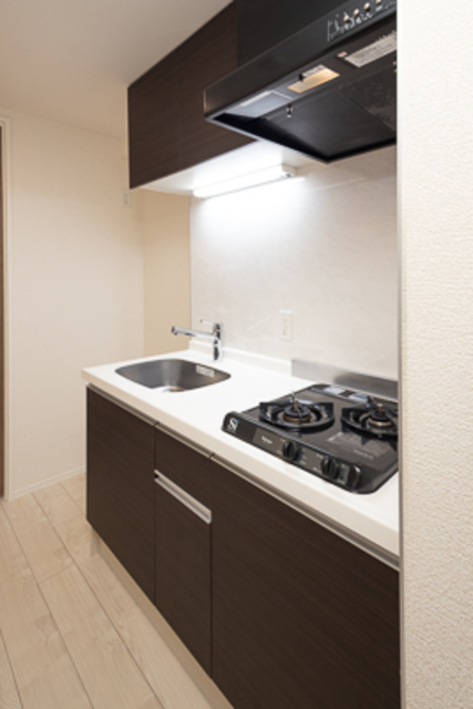 キッチンのデザインもシック！毎日のお料理も楽しくなりそう♪
※写真は同タイプ住戸です。