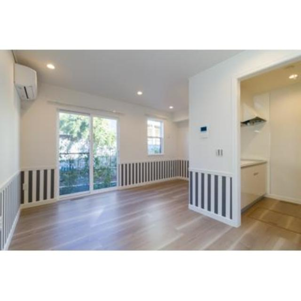 毎朝コーヒーを淹れて、優雅に過ごしたくなるお部屋ですね♪
※写真は同タイプ住戸です。