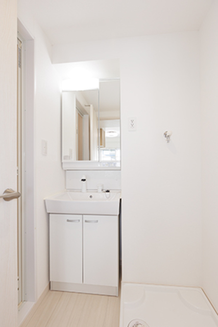 嬉しい独立洗面台。※写真は同タイプ住戸です。