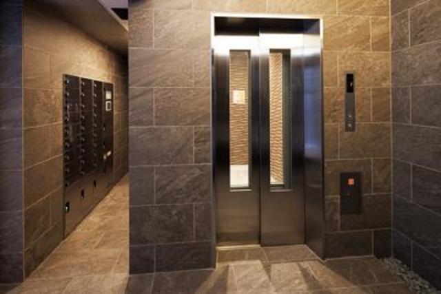 エレベーター付き