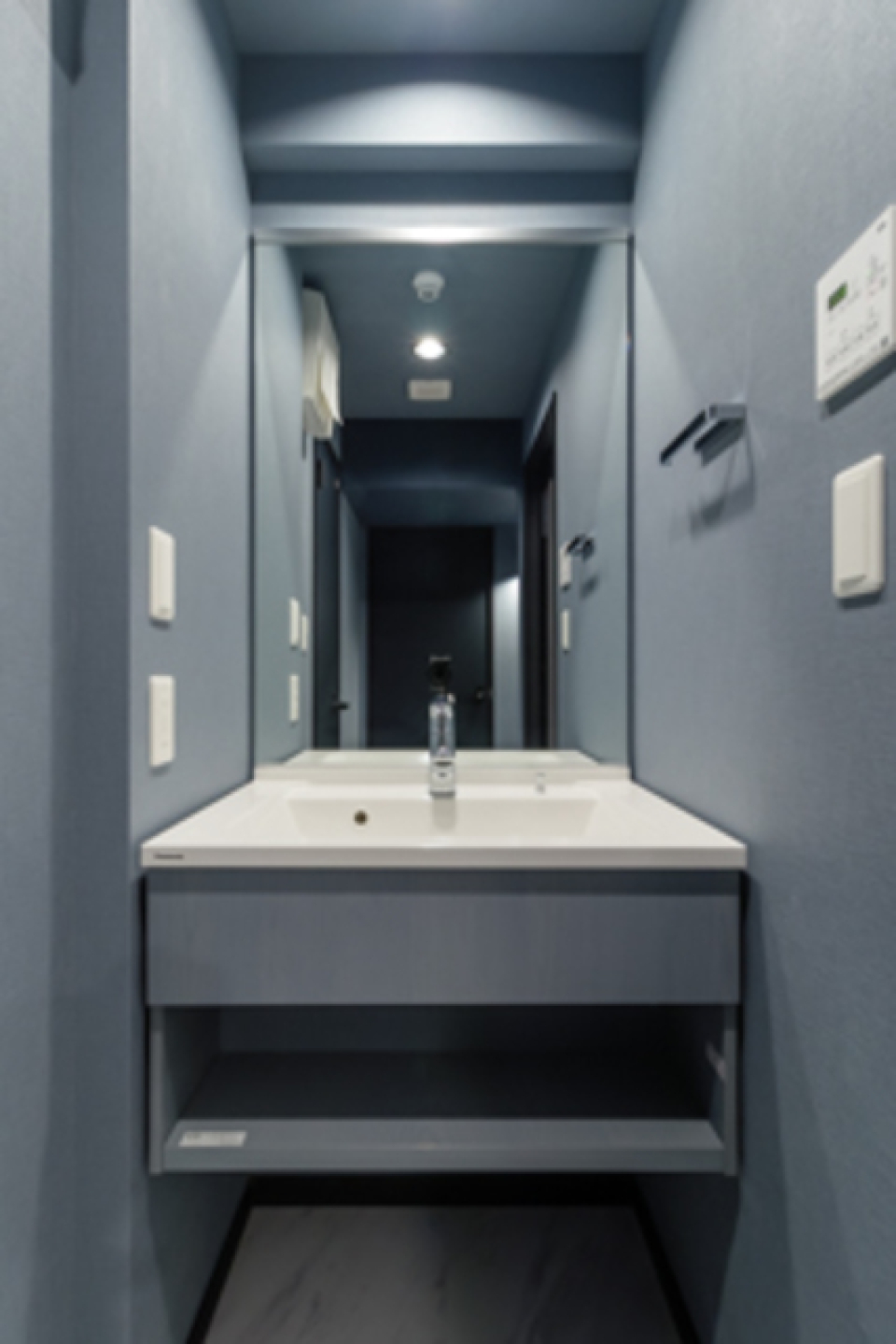 洗面台もカッコいい
※写真は同タイプ住戸です。