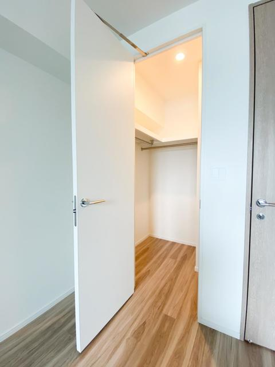 ウォークインクローゼット付き※写真は同タイプ住戸です。