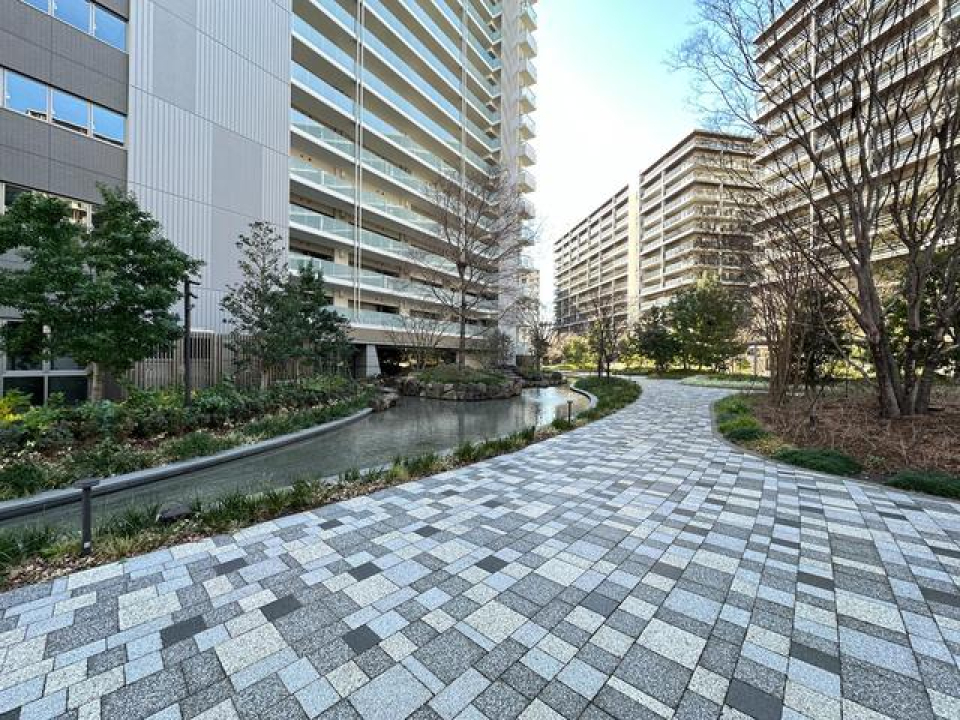 安全で歩きやすい歩道