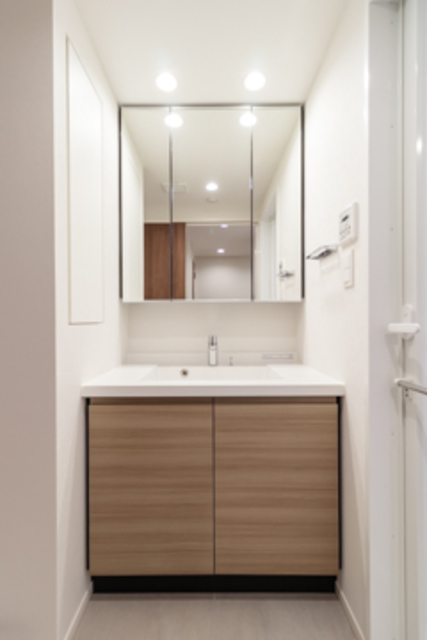 嬉しい独立洗面台。※写真は同タイプ住戸です。