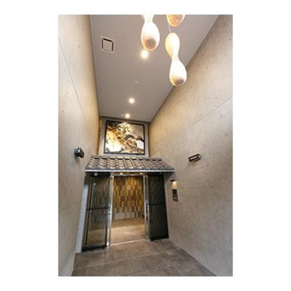 和洋MIXのゴージャスな\トラス