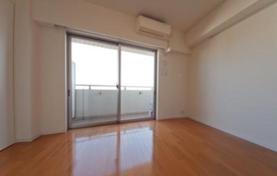 奥の洋室も5.8帖
※写真は同タイプ住戸です。