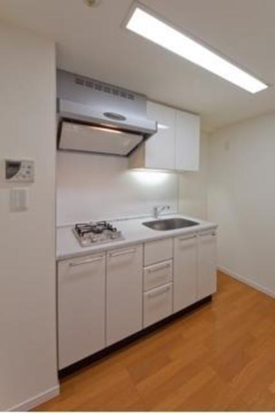 真っ白いキッチン※写真は同タイプ住戸です。