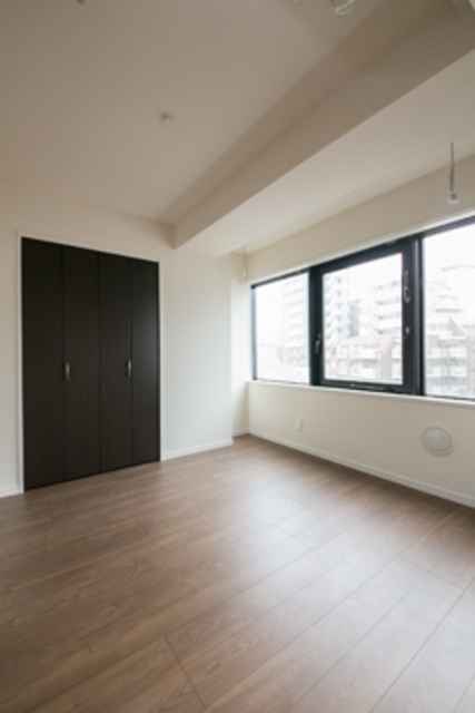 ベッドルームも気持ちの良いお日様の光りが入りそう！
※写真は同タイプ住戸です。